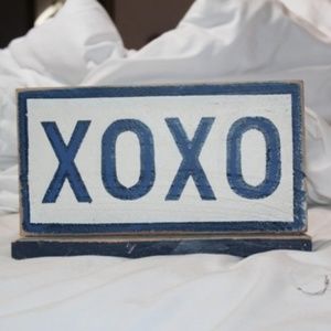 Brandy Melville Weathered Wooden Sign Decoration